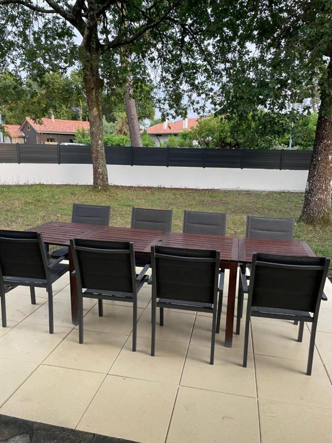 Villa Au Calme Avec Piscine, Grand Jardin Et Studio Independant Andernos-les-Bains Exteriör bild