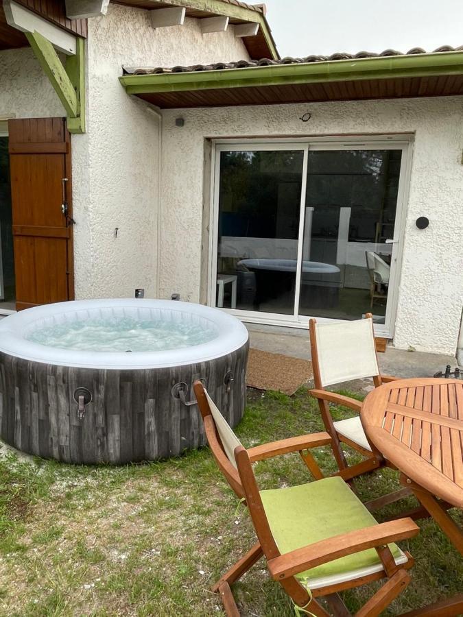 Villa Au Calme Avec Piscine, Grand Jardin Et Studio Independant Andernos-les-Bains Exteriör bild