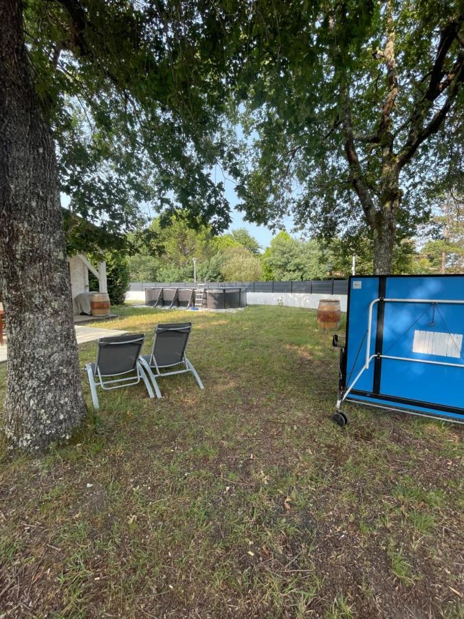 Villa Au Calme Avec Piscine, Grand Jardin Et Studio Independant Andernos-les-Bains Exteriör bild