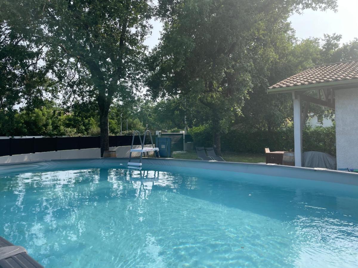 Villa Au Calme Avec Piscine, Grand Jardin Et Studio Independant Andernos-les-Bains Exteriör bild
